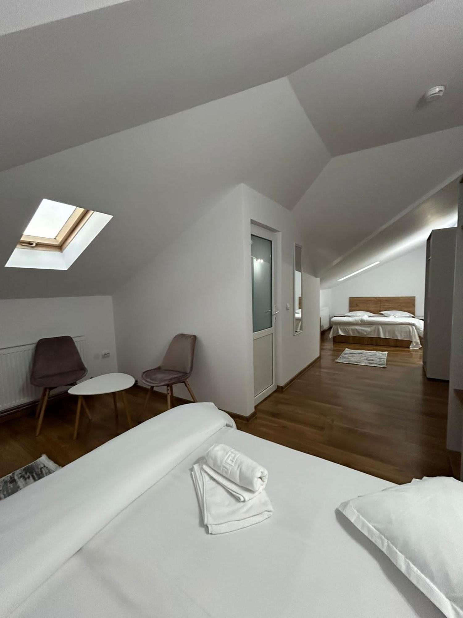 Hotel Complex Zeus Leresti Pokój zdjęcie