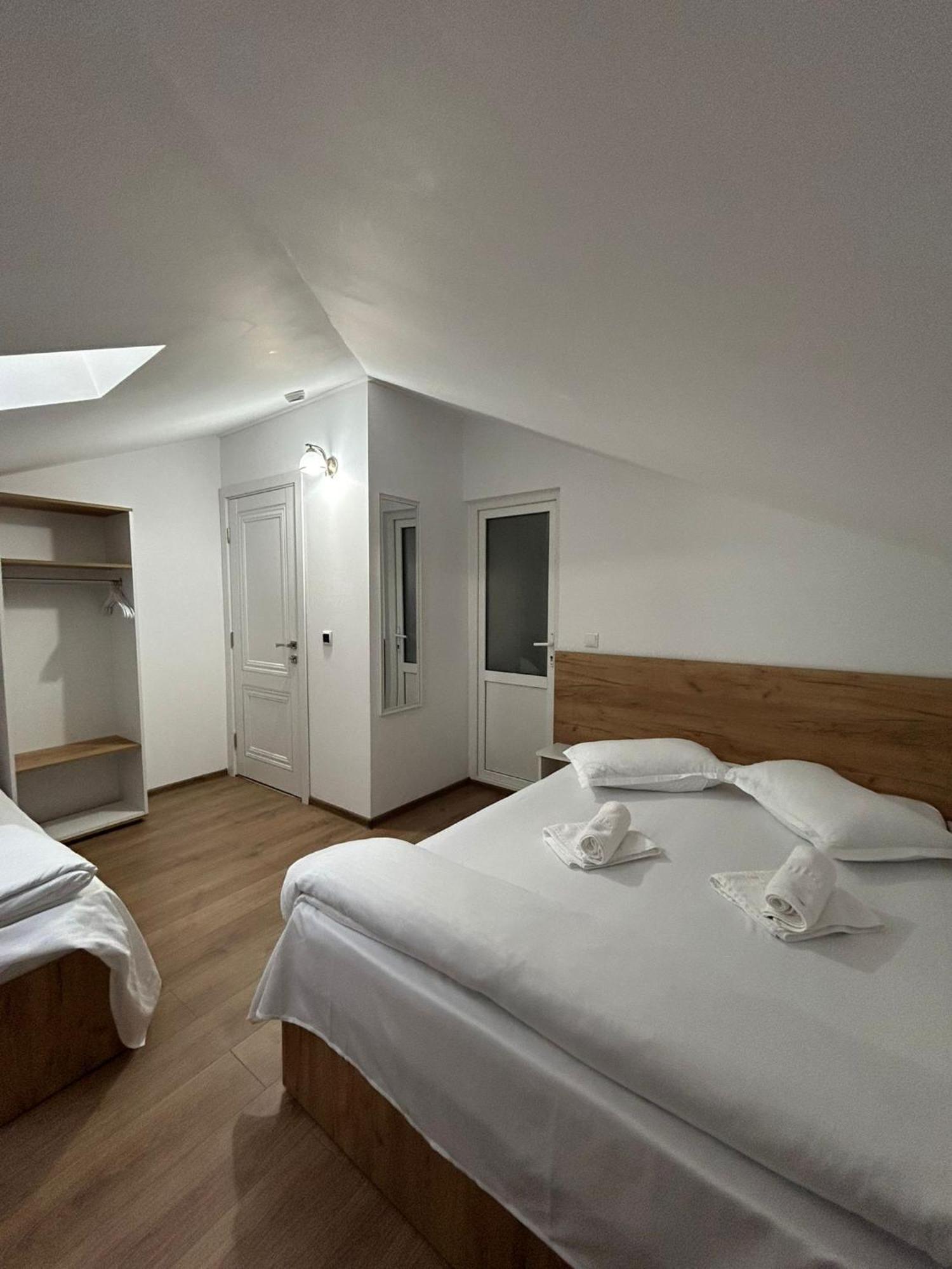 Hotel Complex Zeus Leresti Pokój zdjęcie