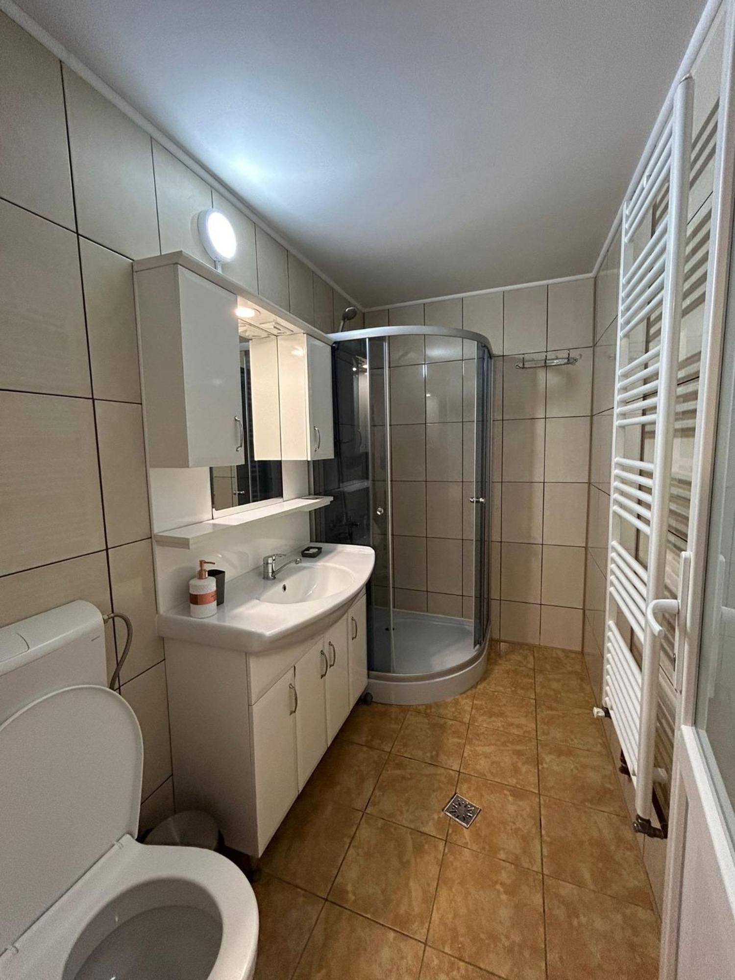 Hotel Complex Zeus Leresti Zewnętrze zdjęcie